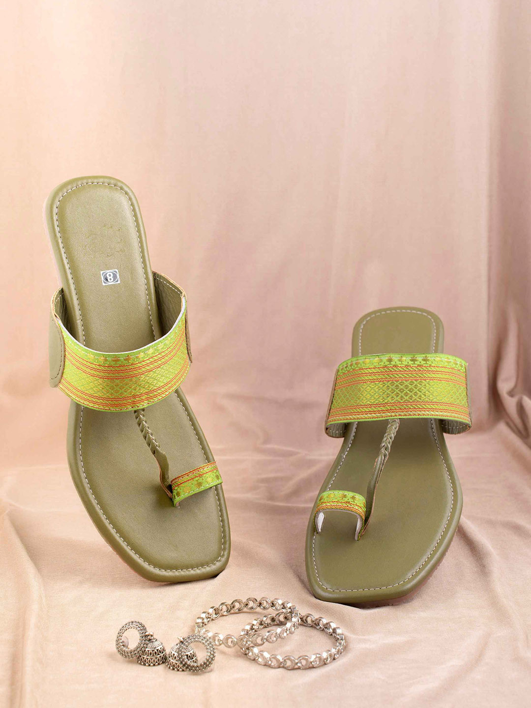 House of Pataudi Verdant Women Leather One Toe Kolhapuri Flats