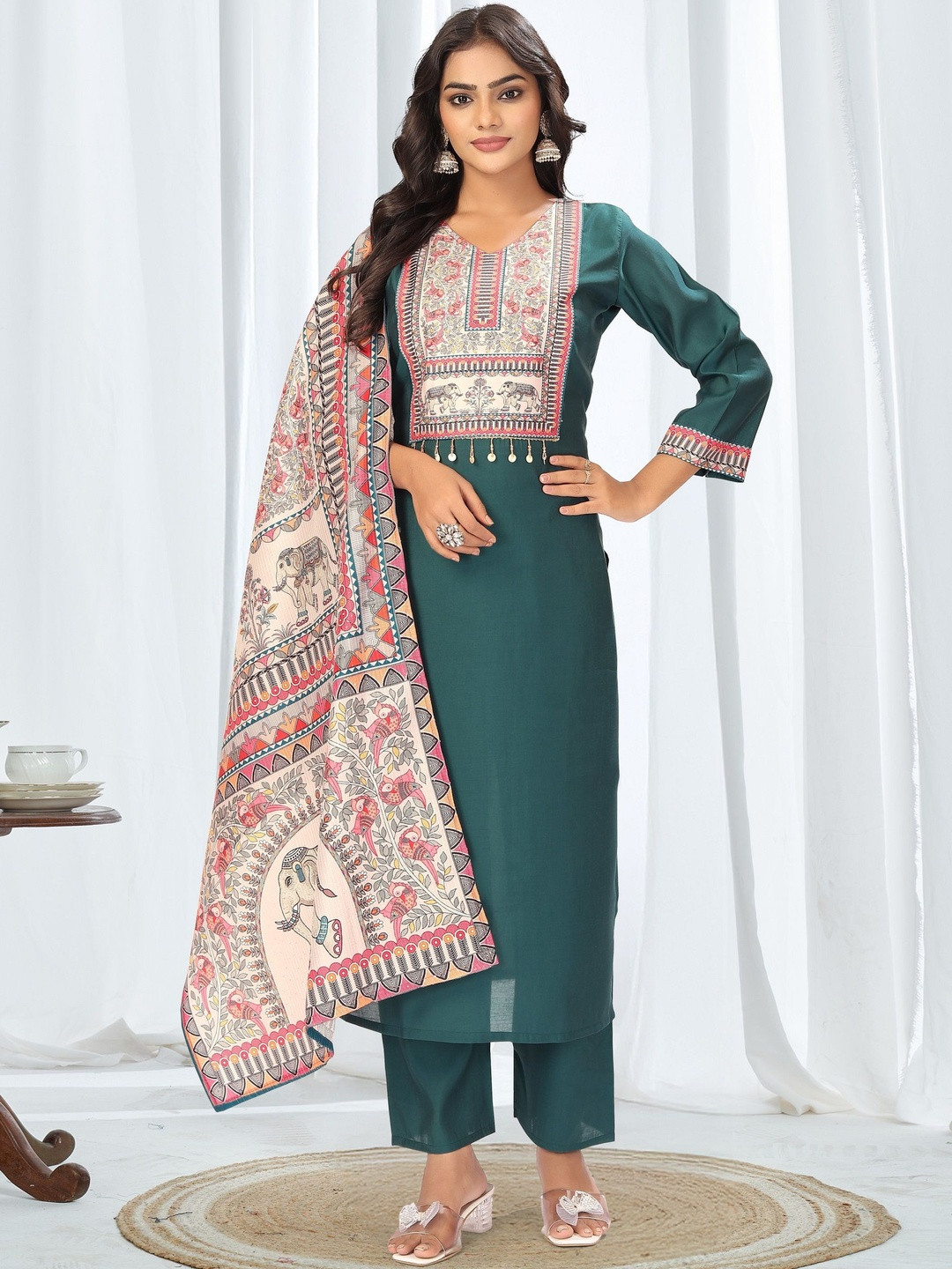 OLWAZE Women Ethnic Motifs Printed V Neck Staright Kurta With Trouser & Dupatta