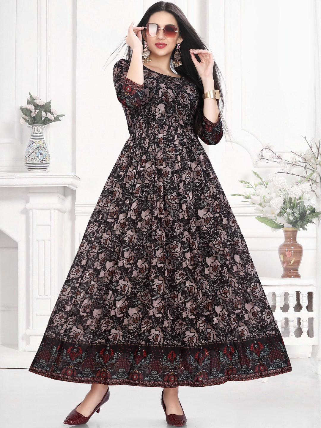 GREAT OUTFITS Women Black Modal  Kurtis