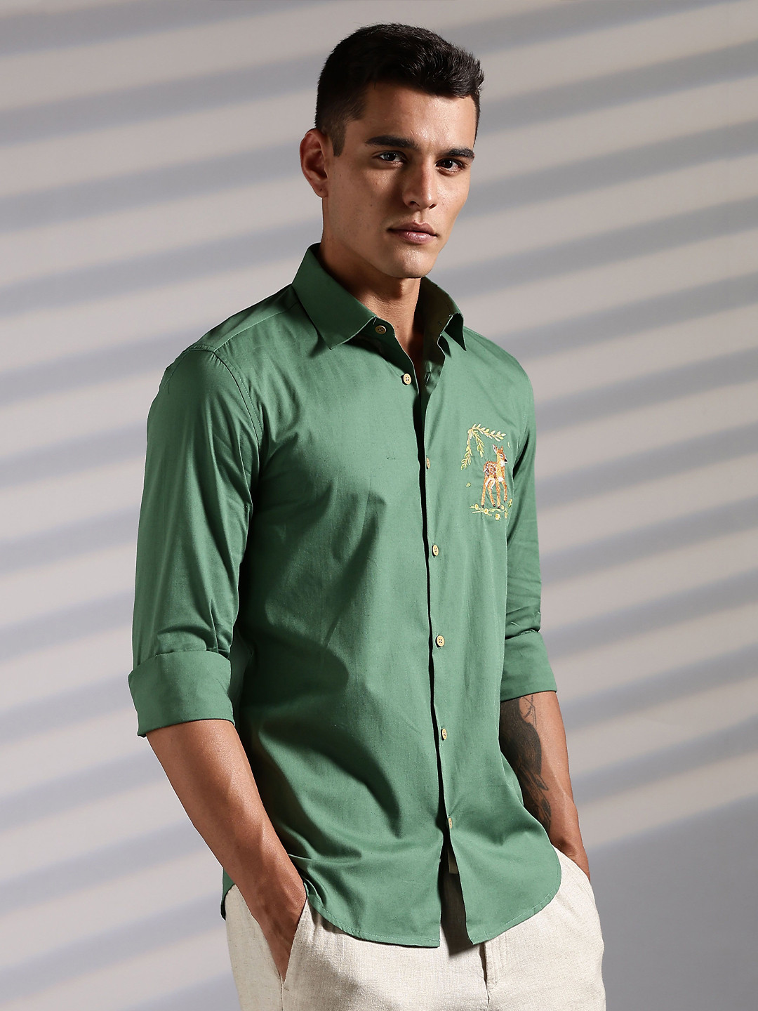 Eszett Men Printed Casual Green Shirt