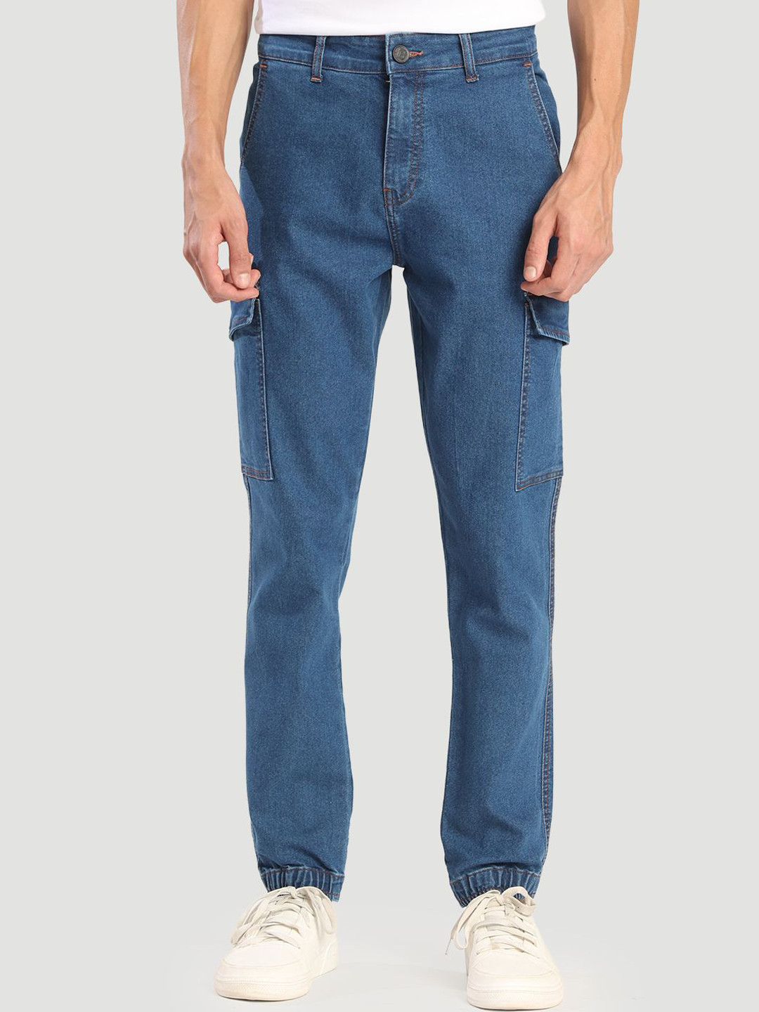 Bene Kleed Men Jogger Mid-Rise Regular Fit Cuffed Hem Stretchable Cargo Jeans