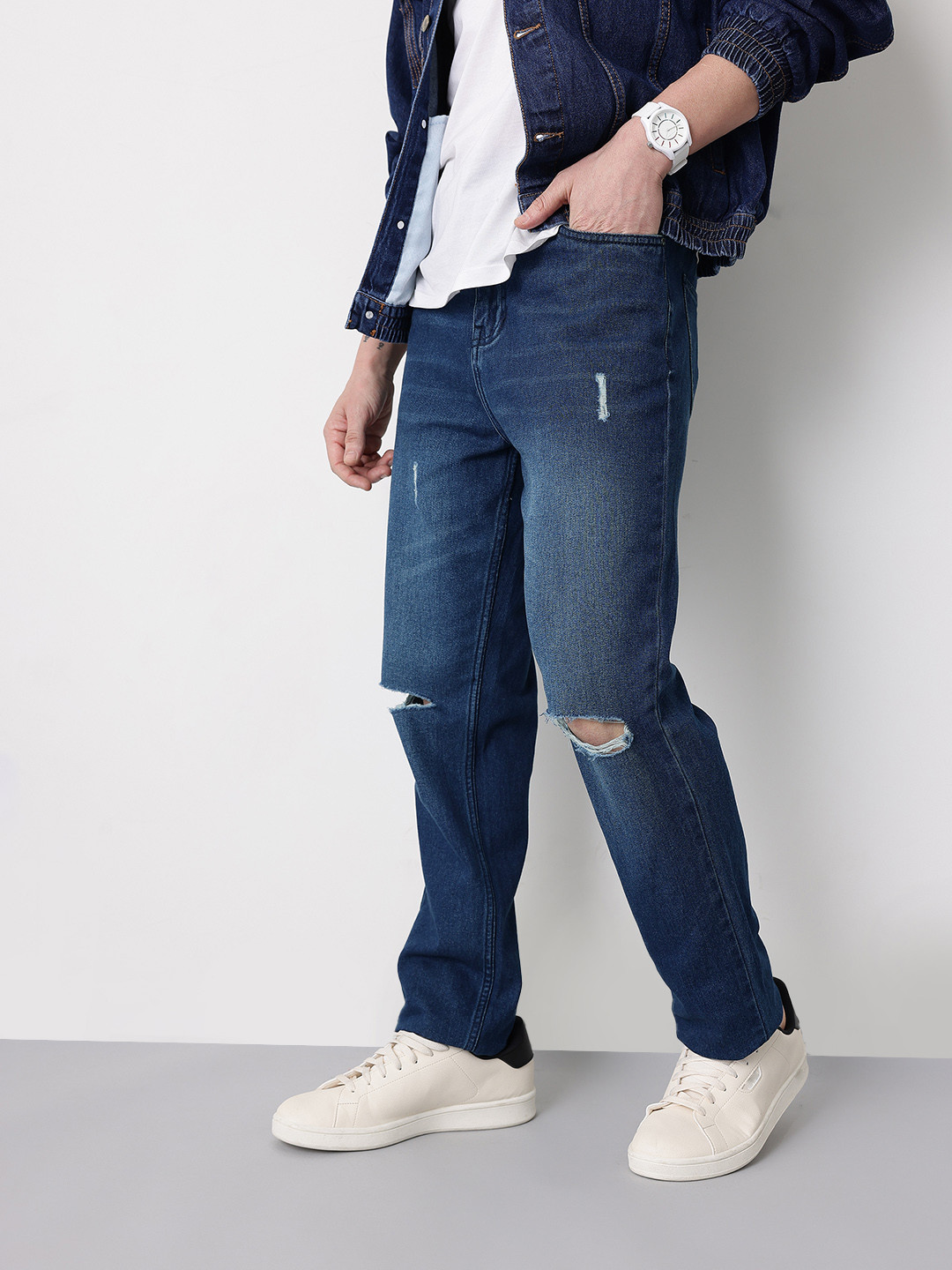 Mast & Harbour Men Mid-Rise Pure Cotton Low Distress Light Fade Relaxed Tapered Fit Jeans