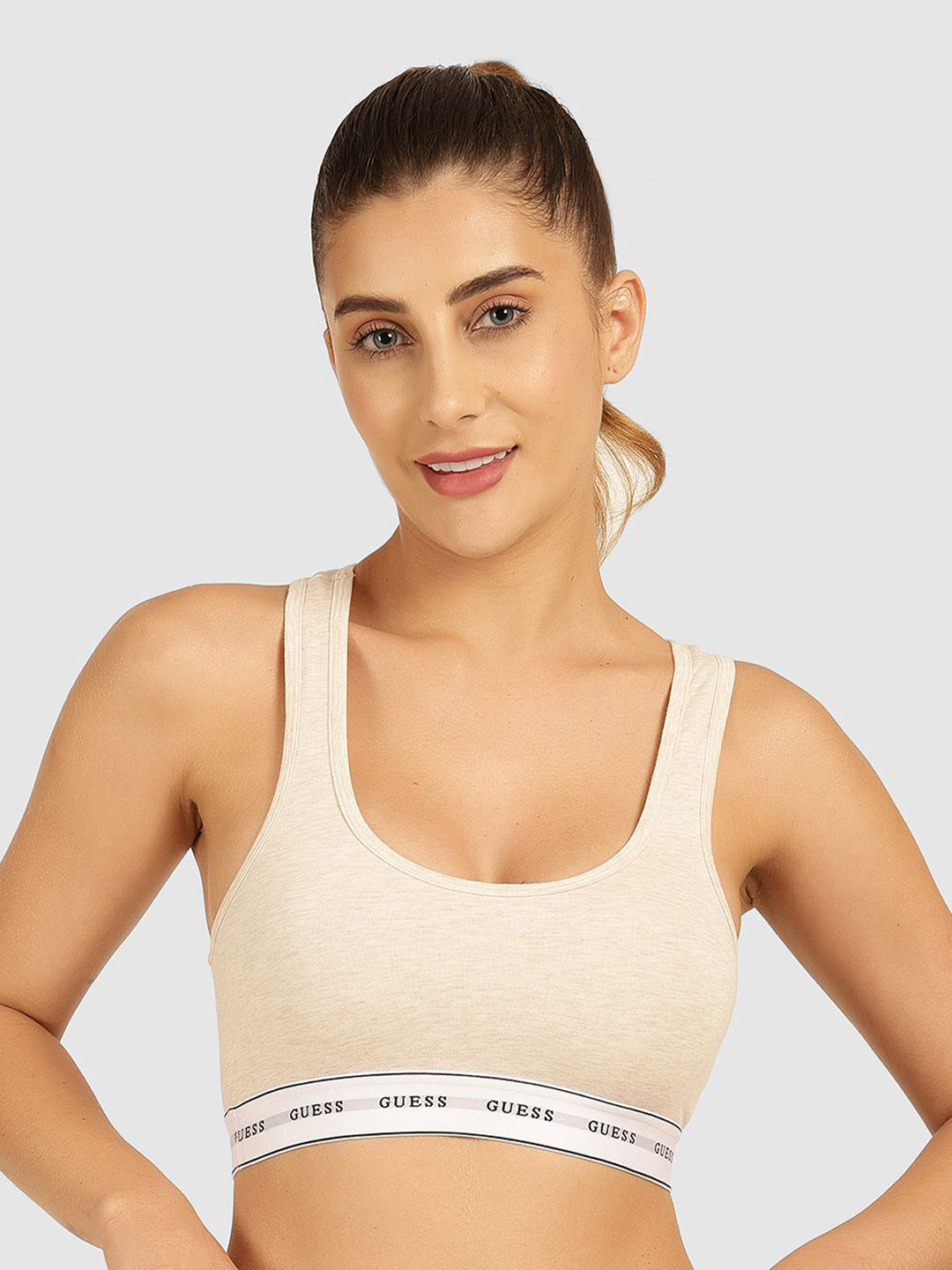 GUESS Non-Wired Non Padded Medium Coverage Seamless Workout Bra