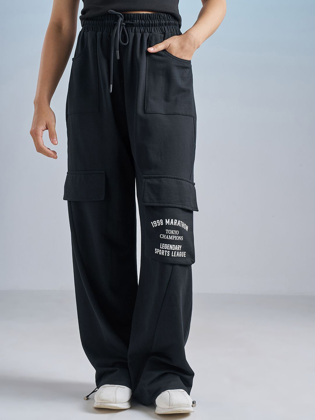 Street By Tokyo Talkies Women Solid High Rise Cargos Type Track Pants