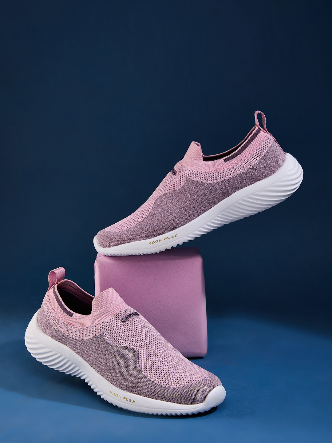 Campus CAMP CALLIE Women Slip-On Walking Shoes