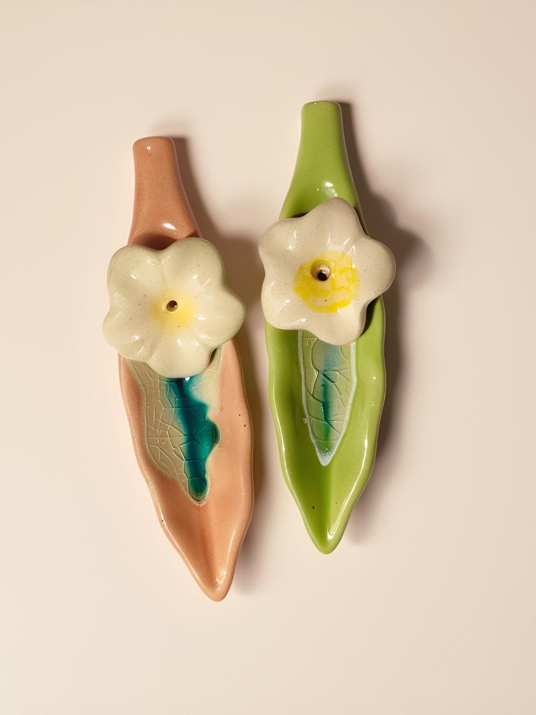 Kraftlik Handicraft Pack of 2 Leaf Ceramic Incense Stick Holder