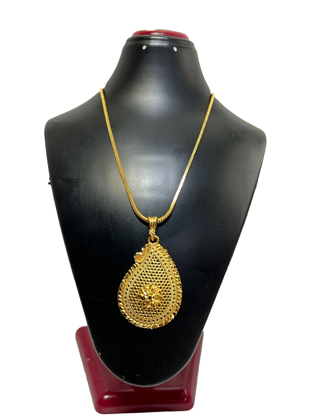 MAA sitala store Gold-Plated Necklace