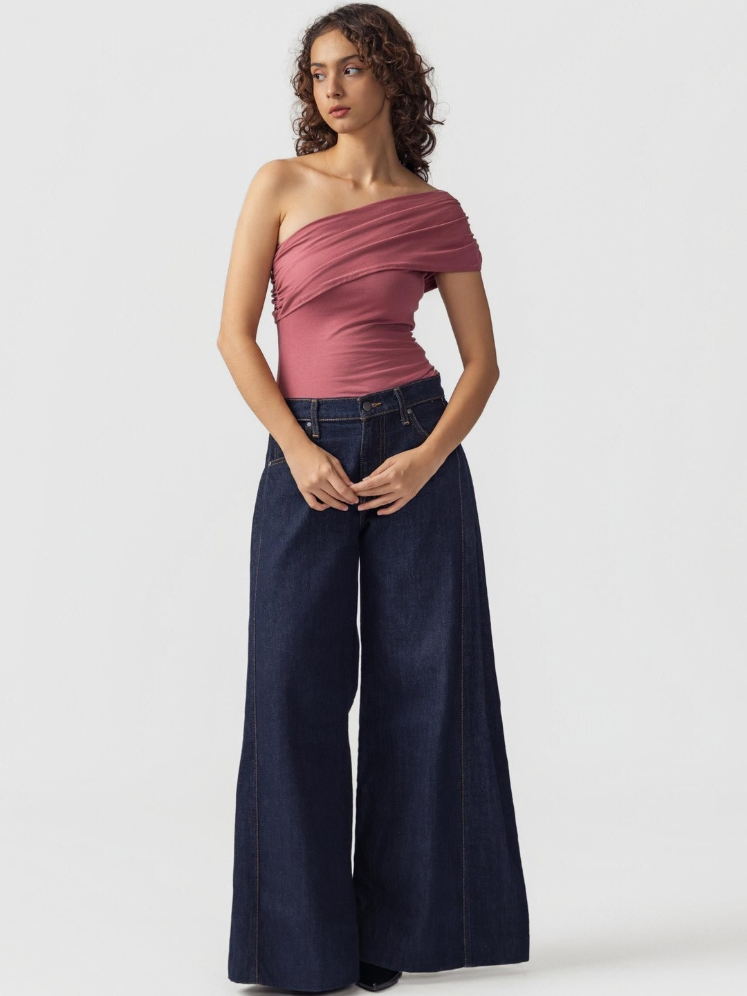 Past Modern Women One Shoulder Fitted Top