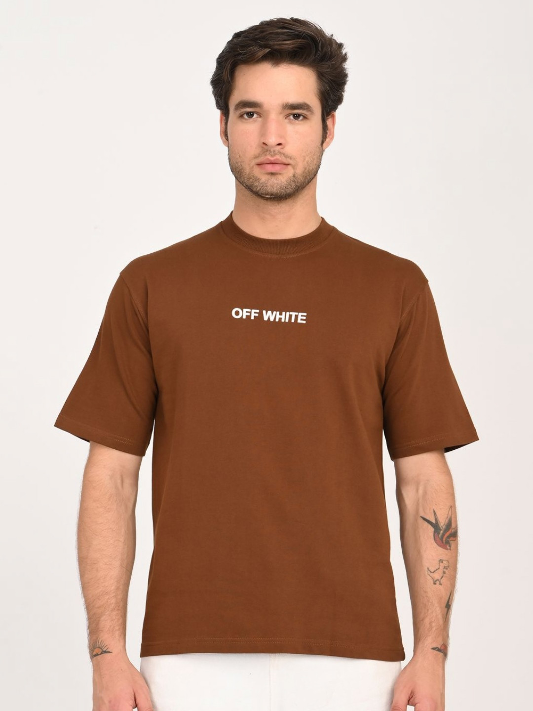 Off-White Typography Printed Regular Fit Cotton T-shirt