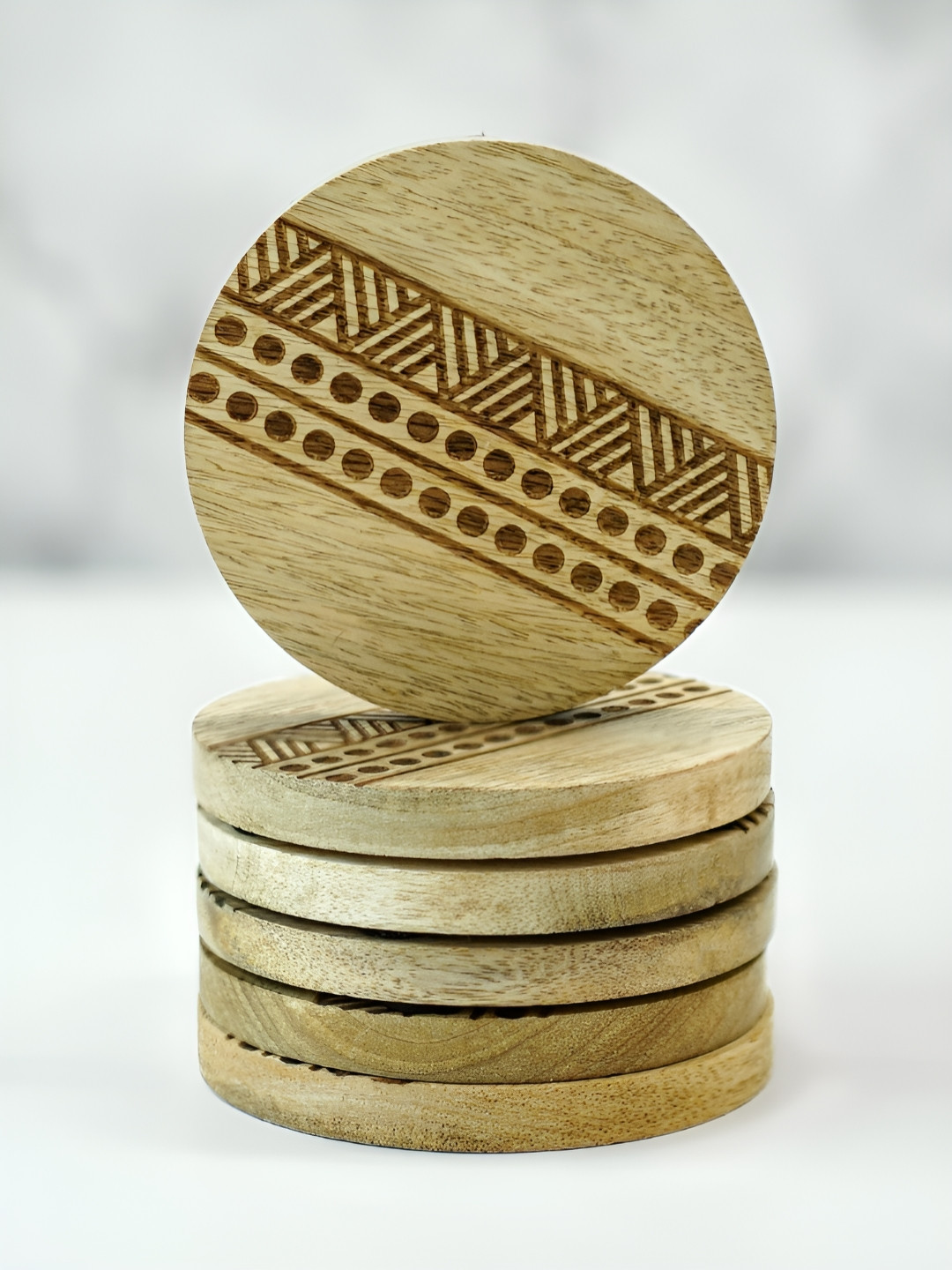 BEHOMA Brow 6 Pieces Round Wooden Coasters