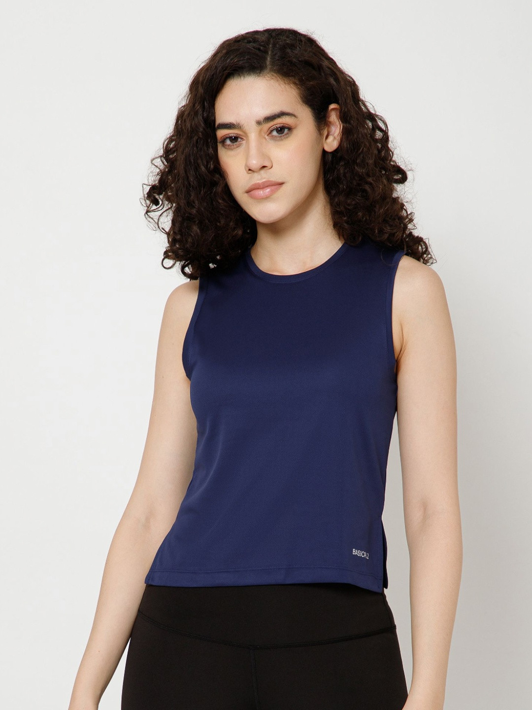 BASICPLZ Round Neck Sleeveless T-shirts