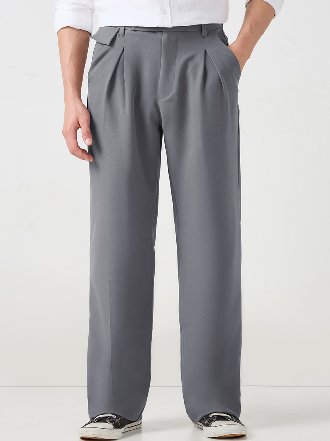 Bewakoof Men Light Grey Loose Fit Korean Pants