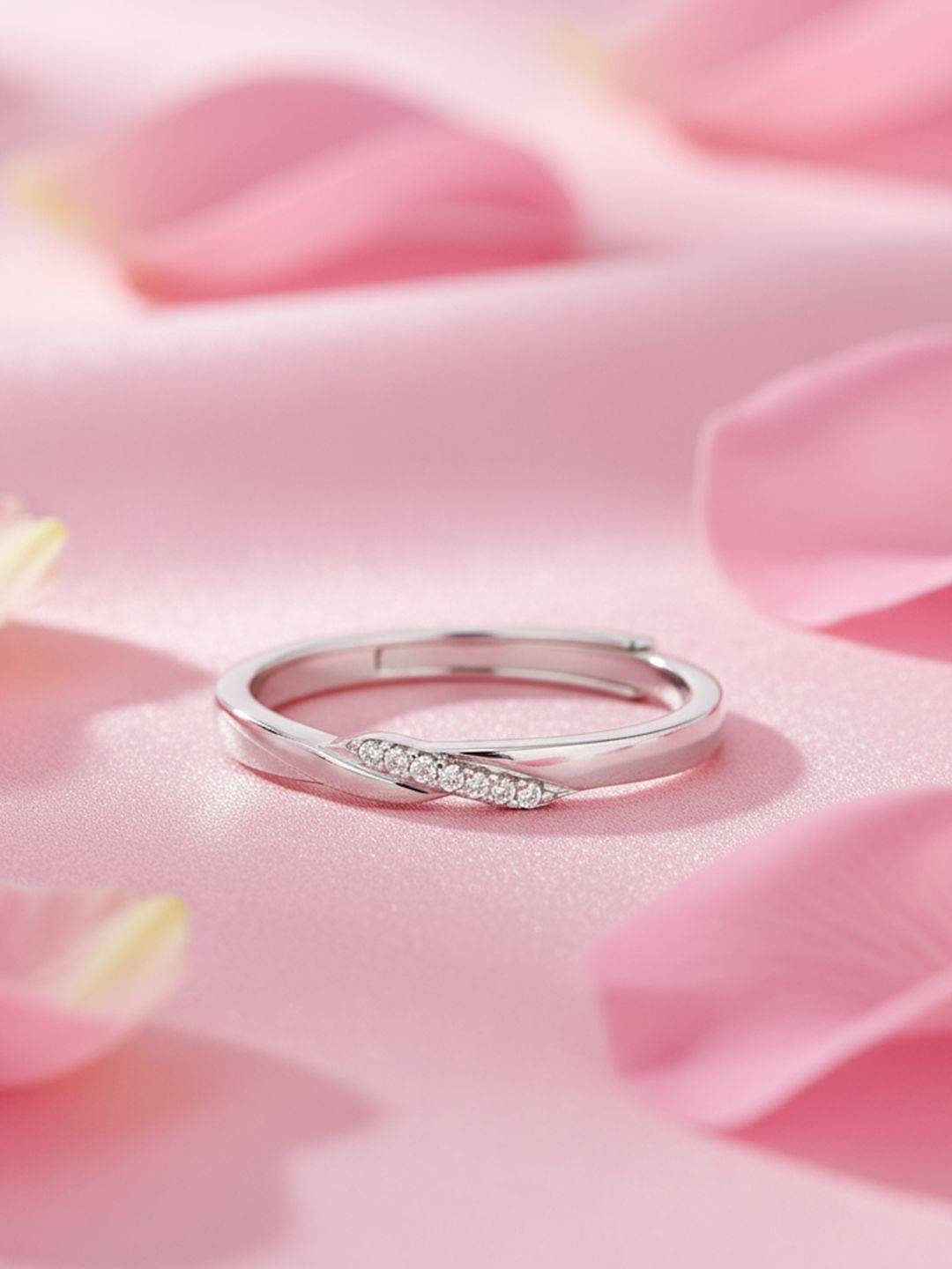 Zavya 925 Sterling Silver Rhodium-Plated CZ-Studded The Silent Promise Finger Ring