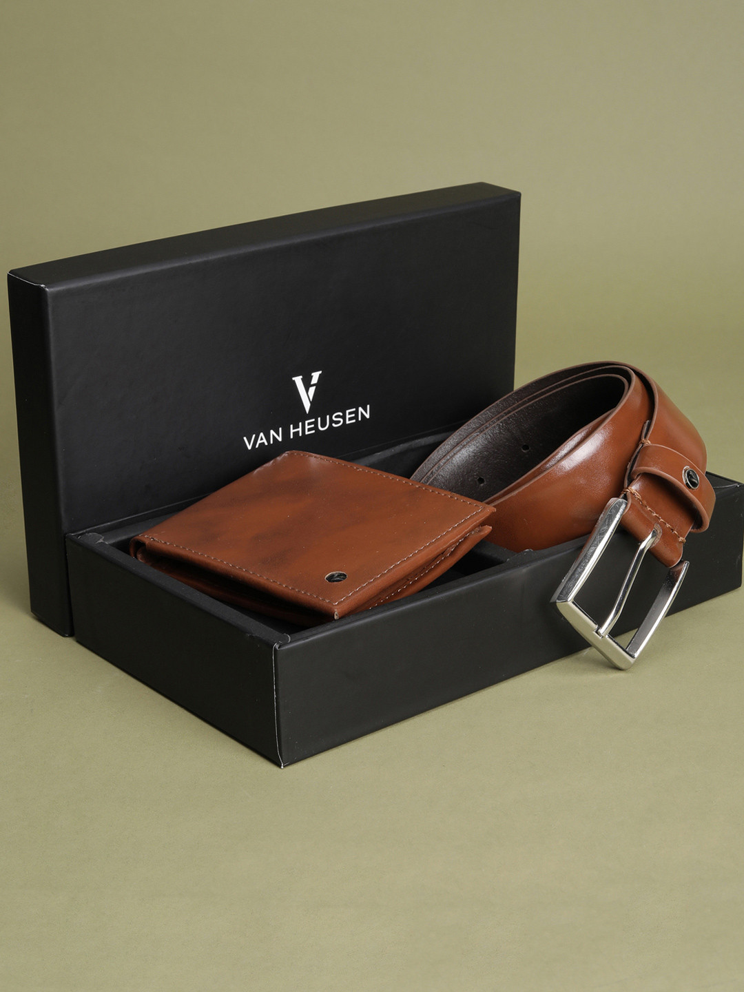 Van Heusen Men Accessory Gift Set