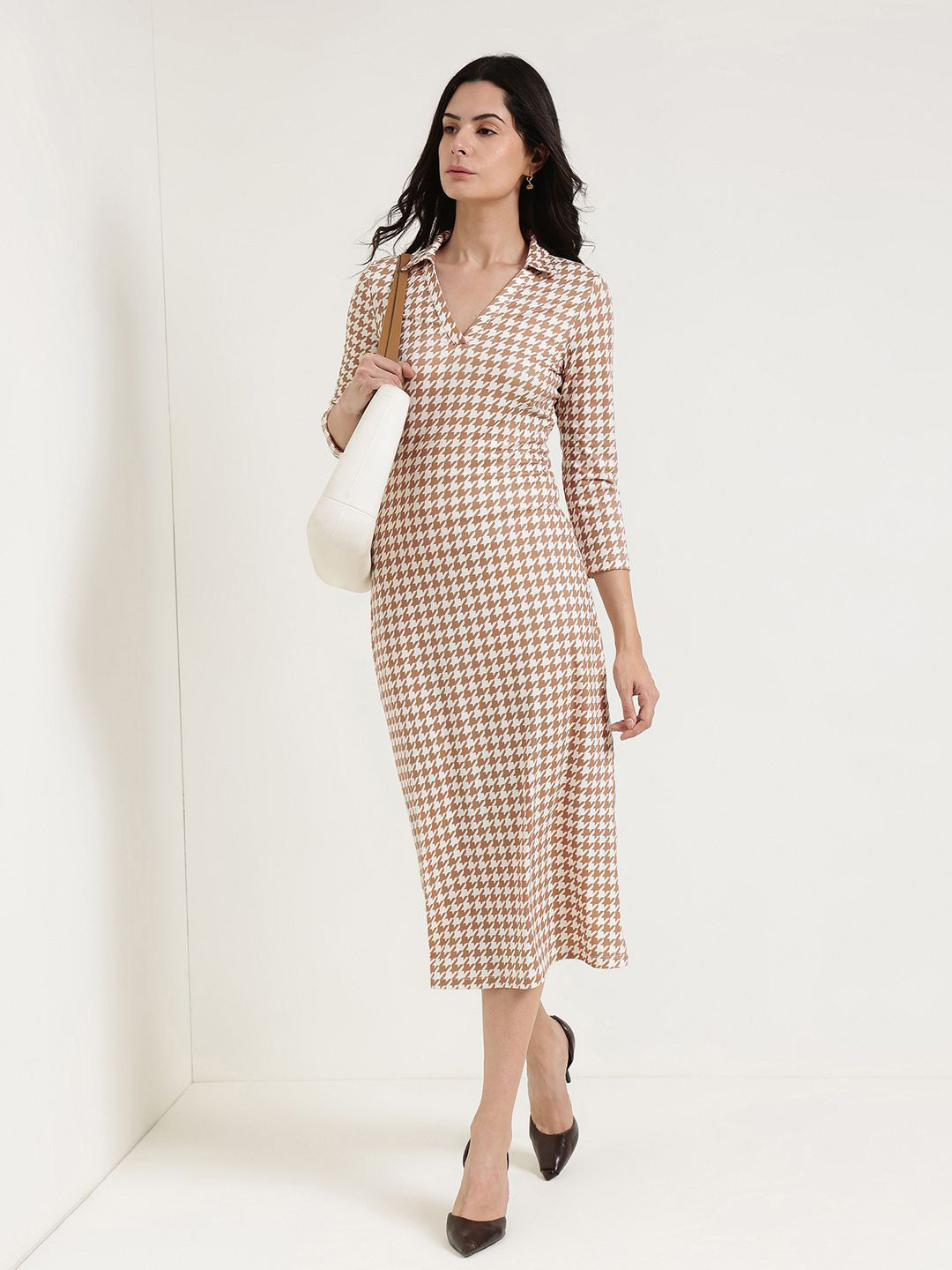 FableStreet Women Collared Houndsstooth Sheath Dress