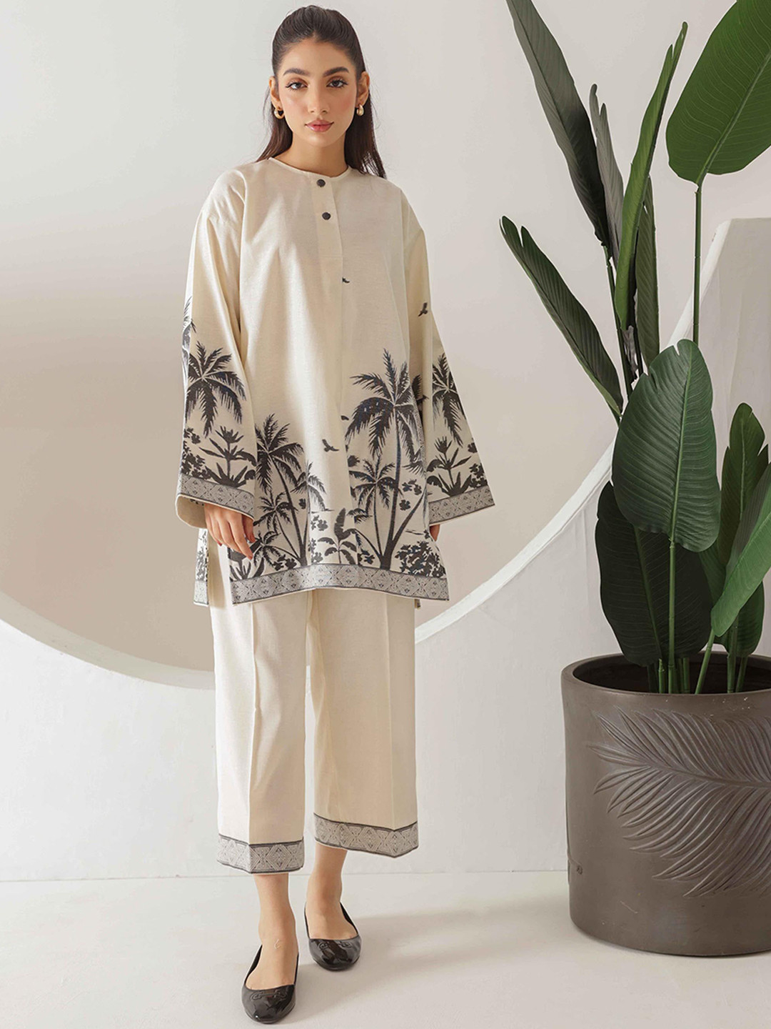ROMONIA Printed Round Neck Tunic & Palazzos