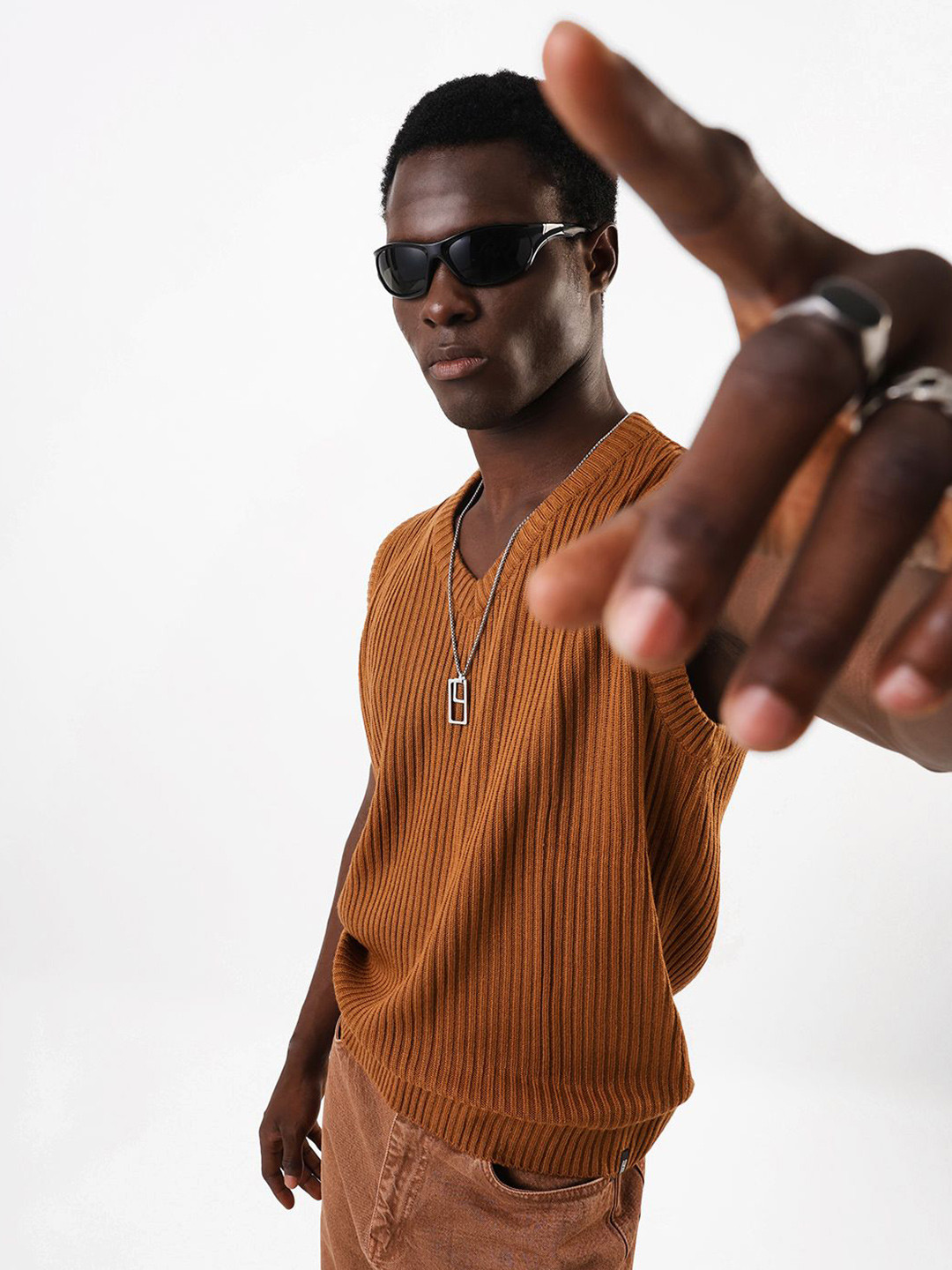 Hubberholme Men's Ribbed Sleeveless Sweater Vest