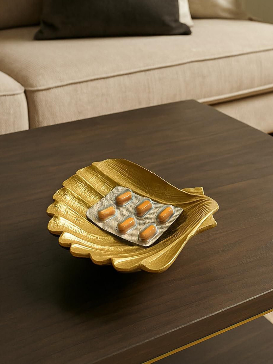 MARKET99 VON CASA Gold Toned Ribbed Decorative Platter Bowl