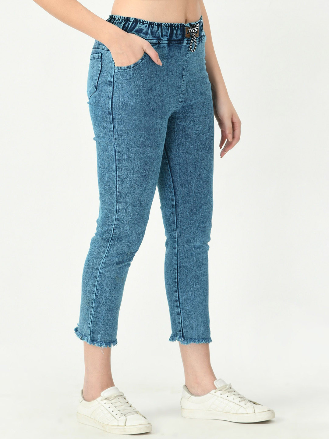 COUTUME COLLECTIONS Women Regular Fit Mid-Rise Stretchable Denim Jeans