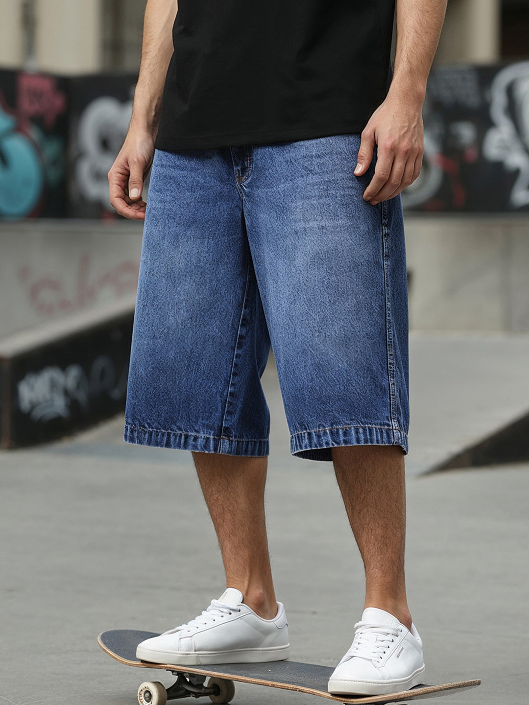 Bewakoof Men Blue Washed Baggy Fit Shorts