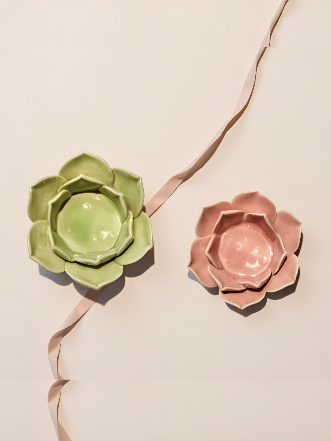 Kraftlik Set of 2 Handicraft Lotus Flower Candle Holder