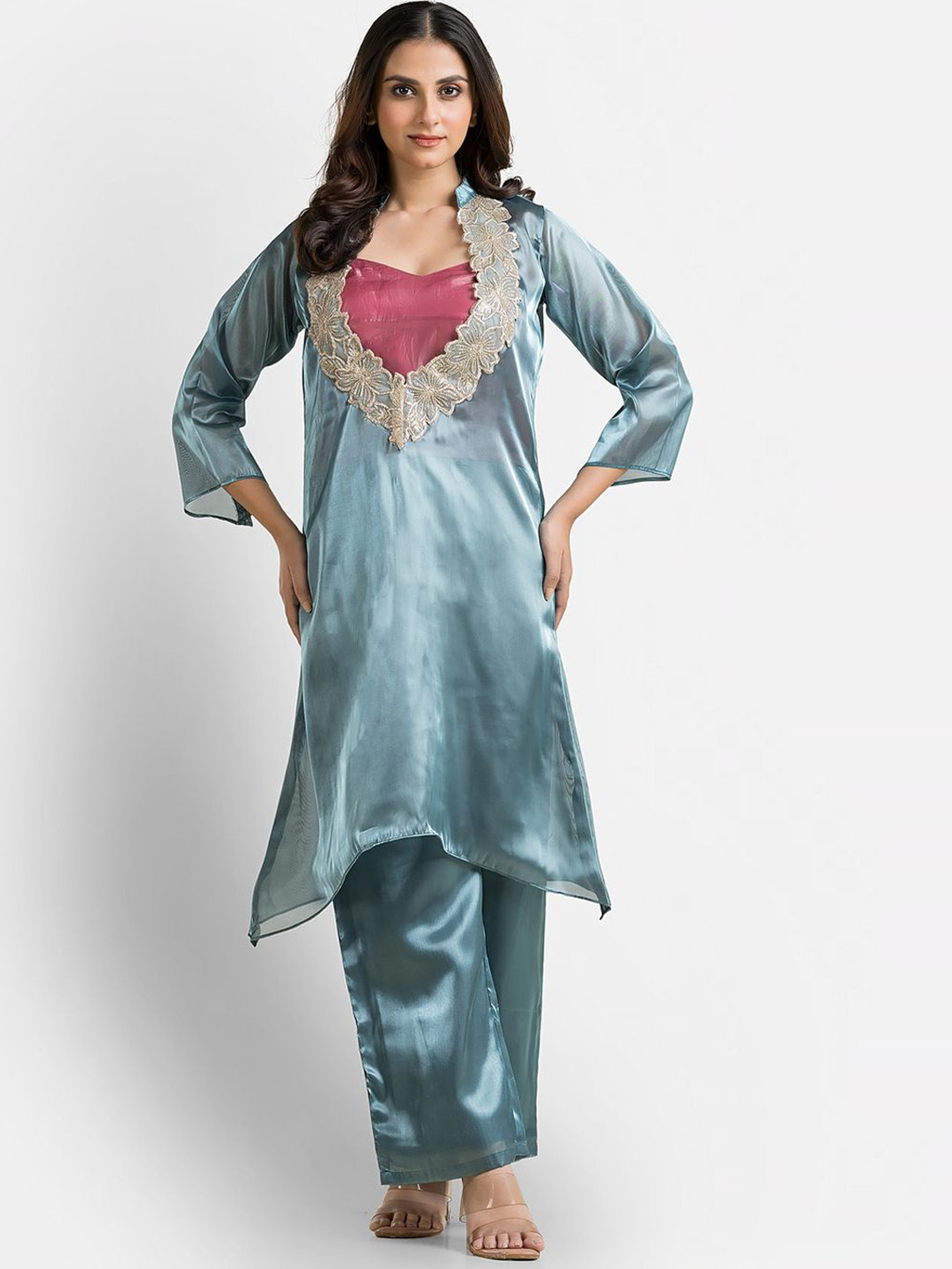 Embroidered V-Neck Tunic & Solid Trousers Co-Ords Set