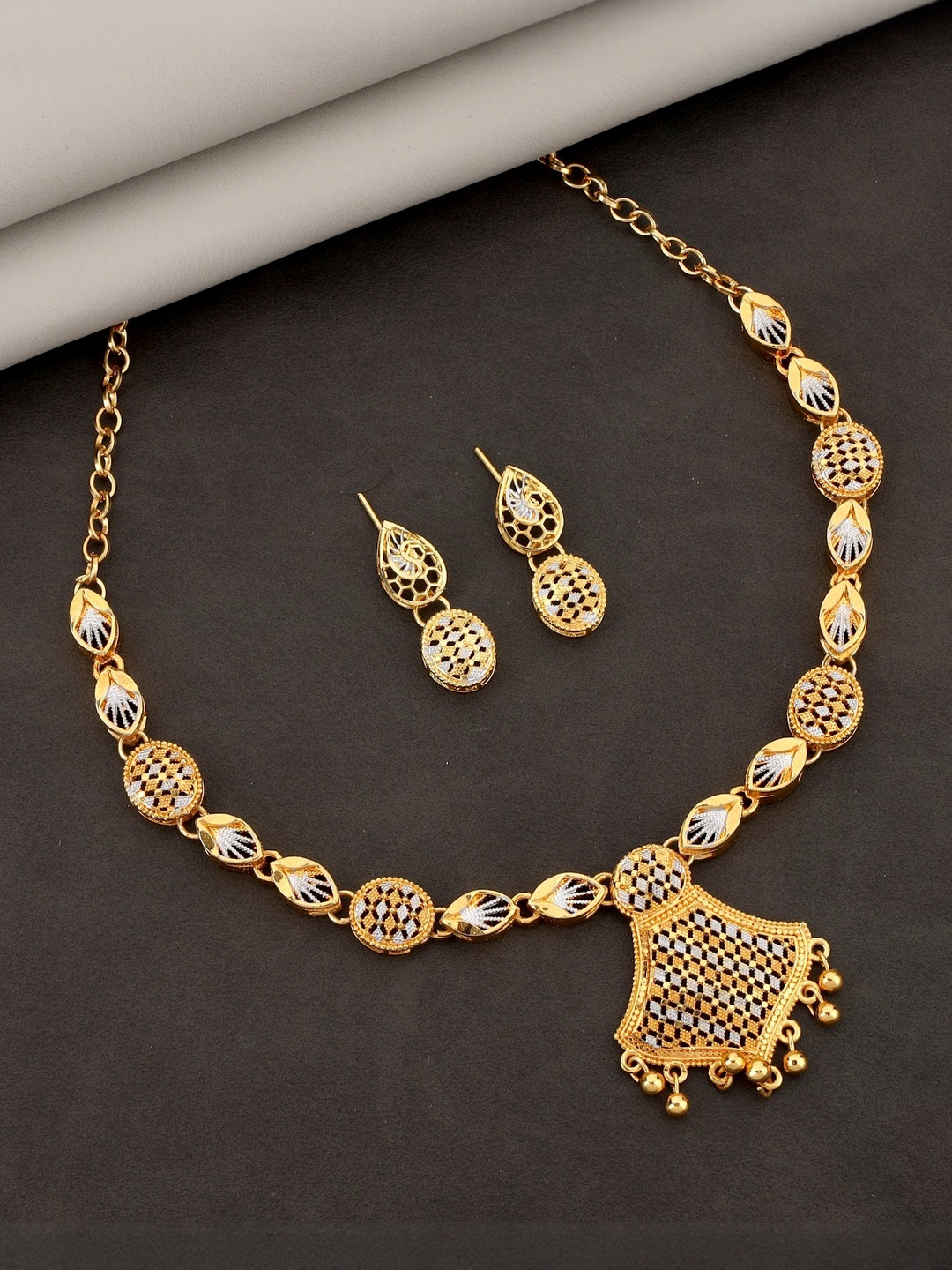 JEVIA FASHION Gold-Plated Necklace With Earrings