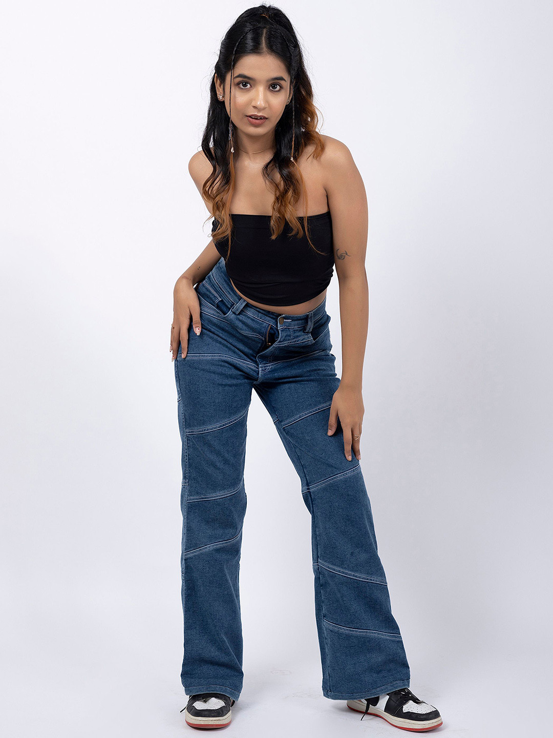 LABEL HINAL JAIN Women Relaxed Straight Leg Straight Fit Easy Wash Trousers