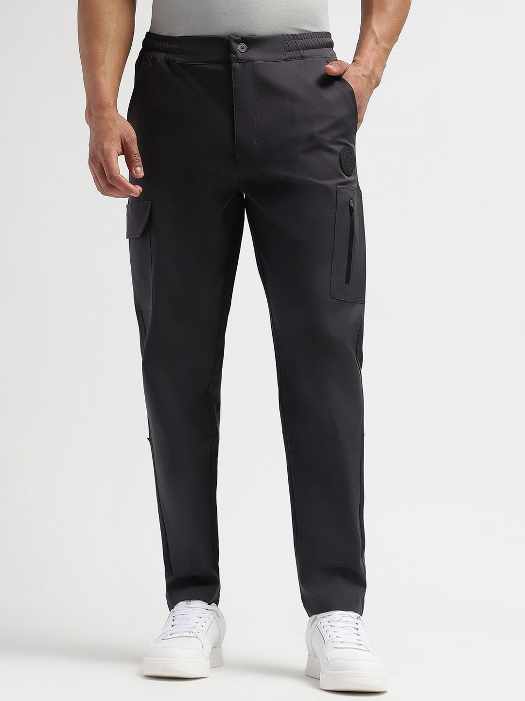 Reebok Men Regular Fit  Flat-Front Mid Rise Cargos Trousers