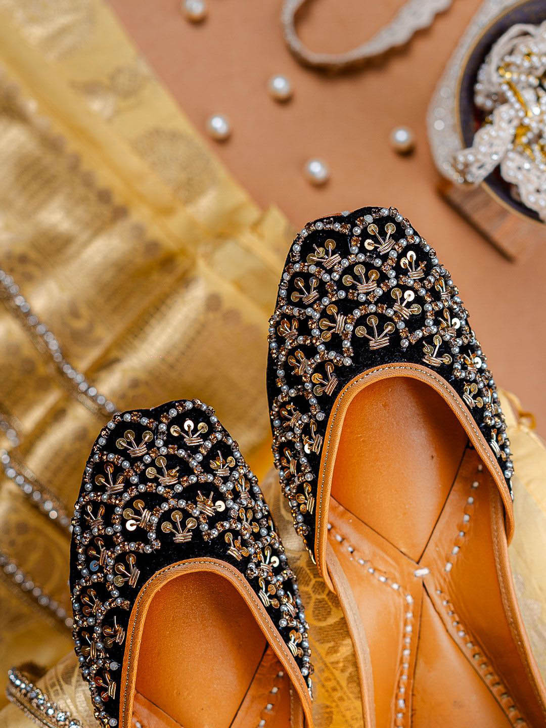 NR By Nidhi Rathi Women Black Handcrafted Gold & Silver Embroidered Ethnic Juttis