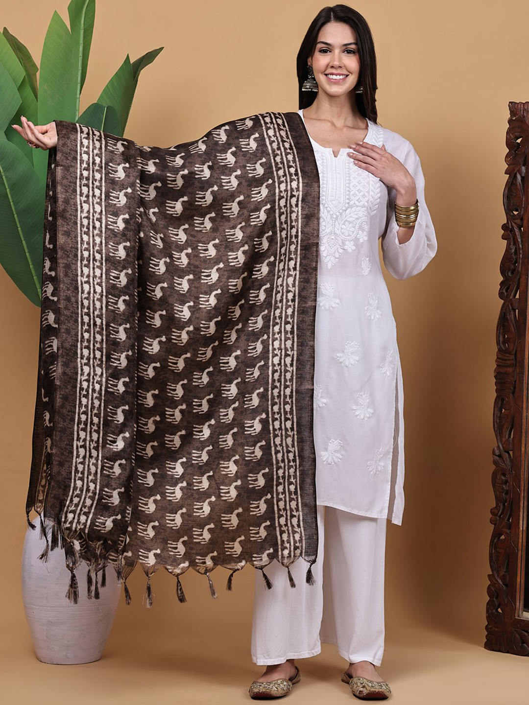 LOOM LEGACY Ethnic Motifs Printed Dupatta With Fringed Border
