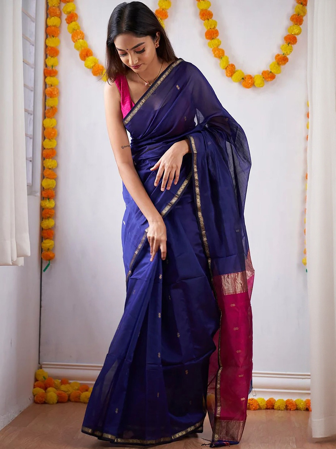 Moda Rapido Woven Design Zari Silk Blend Handloom Banarasi Saree