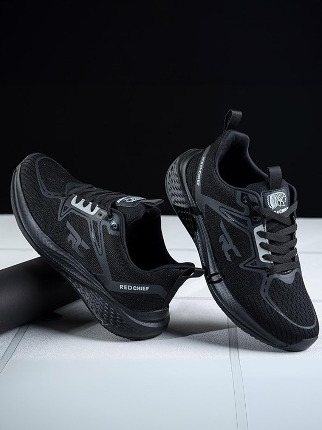 Red Chief Men Lace Up Smart Casual Sneakers