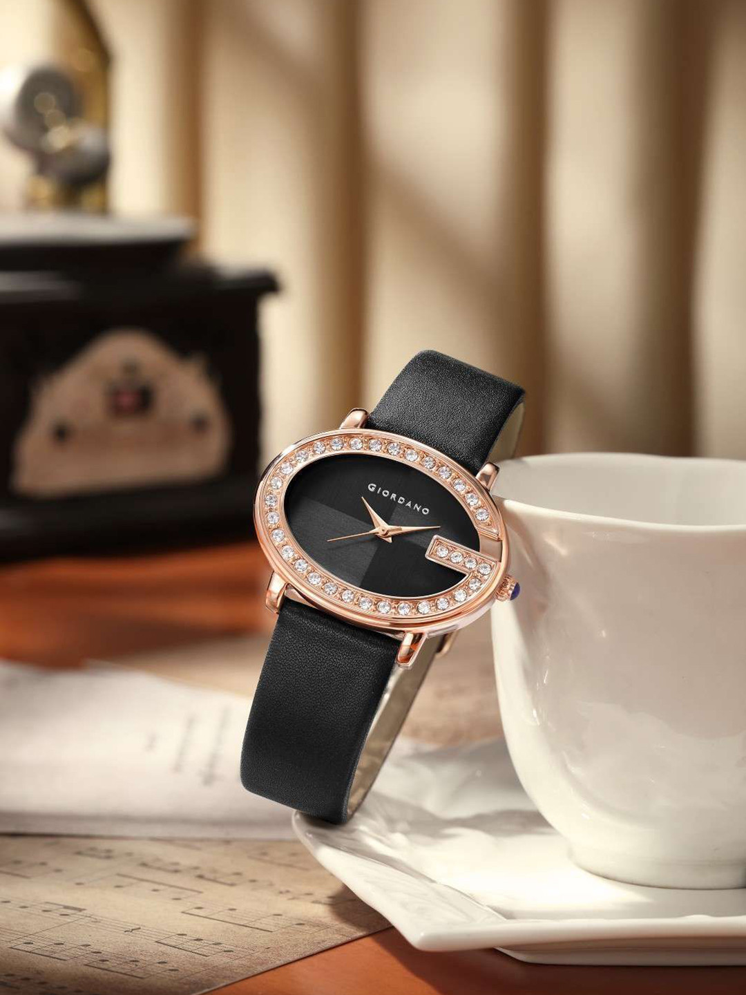 GIORDANO Women Embellished Leather Wrap Around Straps Analogue Watch GZ-60105-01