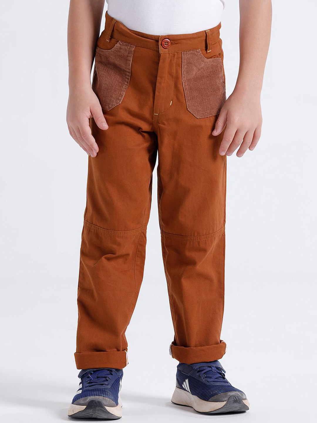 KATE & OSCAR Boys Regular Fit Mid-Rise Cotton Trousers with Corduroy pokcets