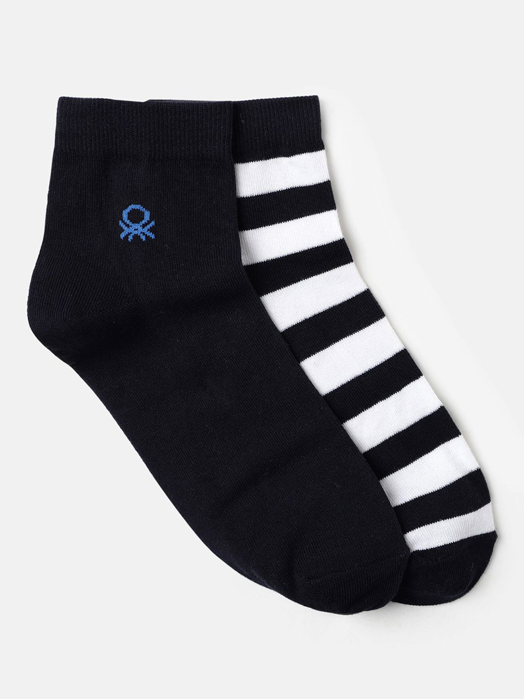 United Colors of Benetton Men Pack Of 2 Solid And Stripes Ankle-Length Socks