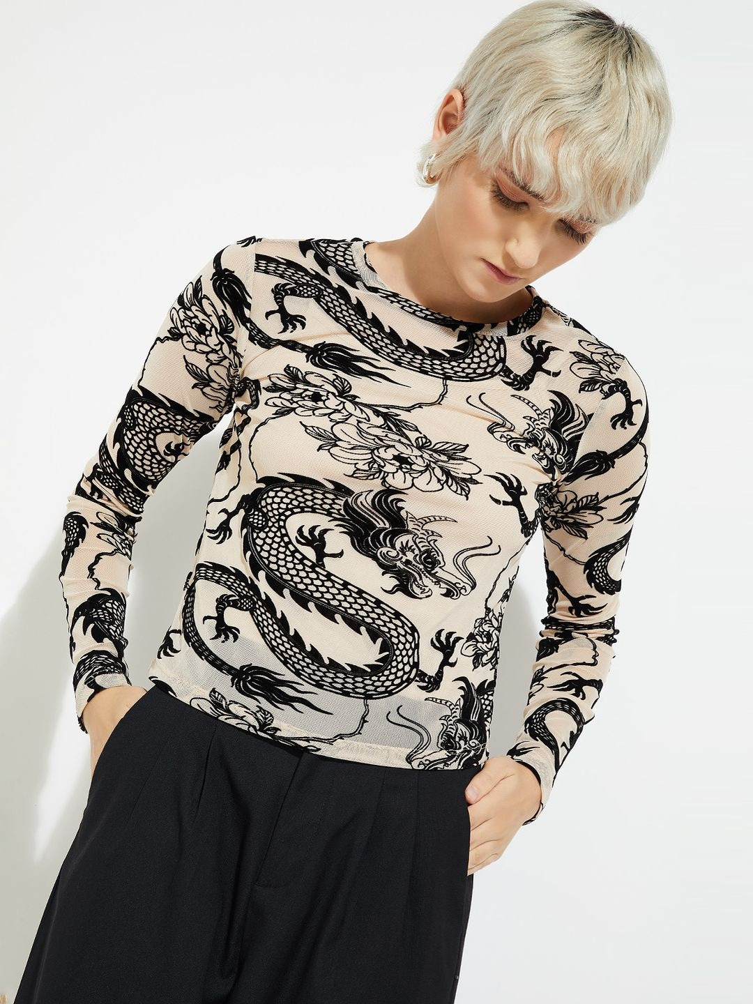 max Women Boat Neck Graphic Printed Fitted Top