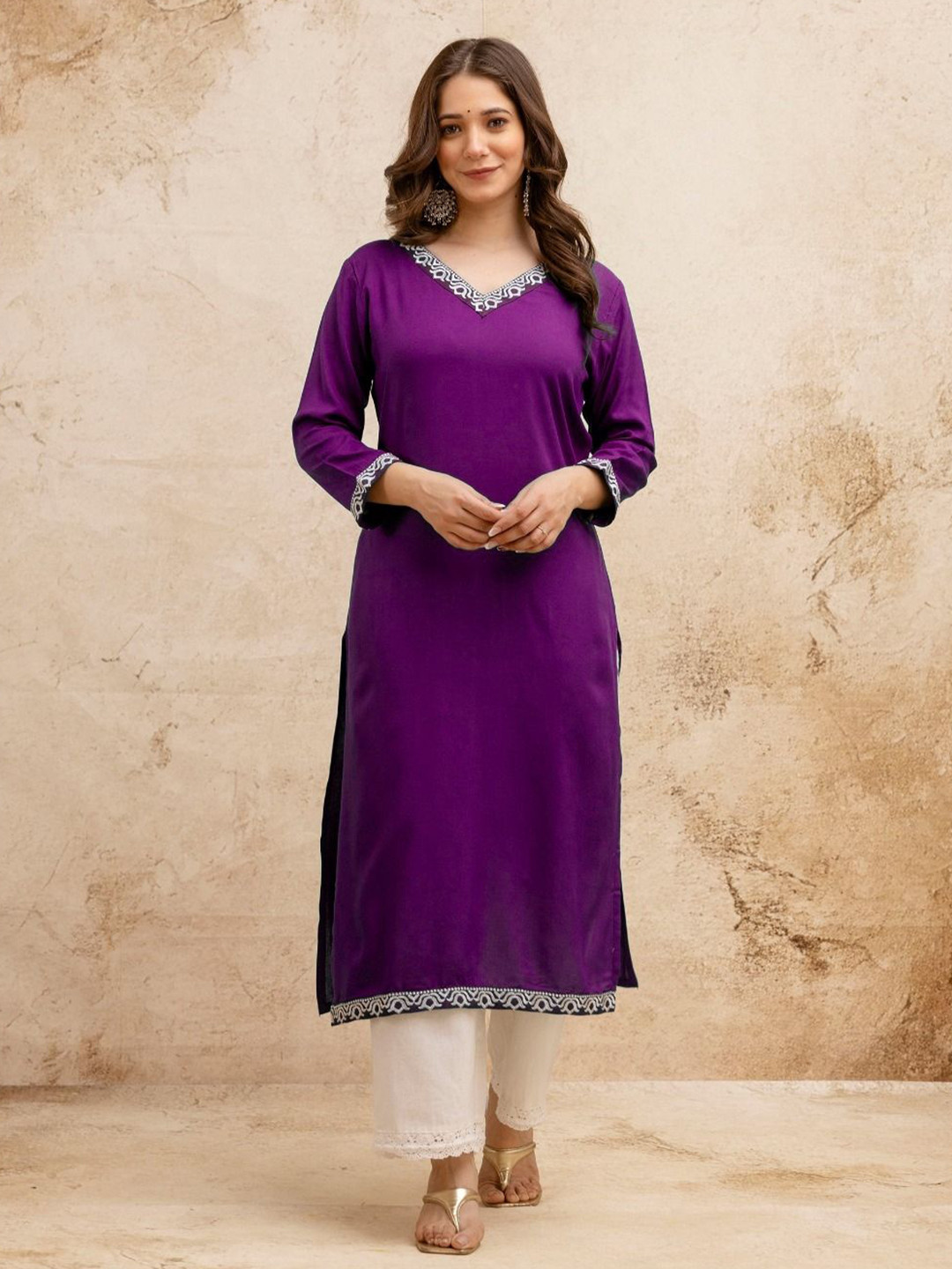 Pjyot by surhi Women Screen Print Solid Embroidered Straight Kurta