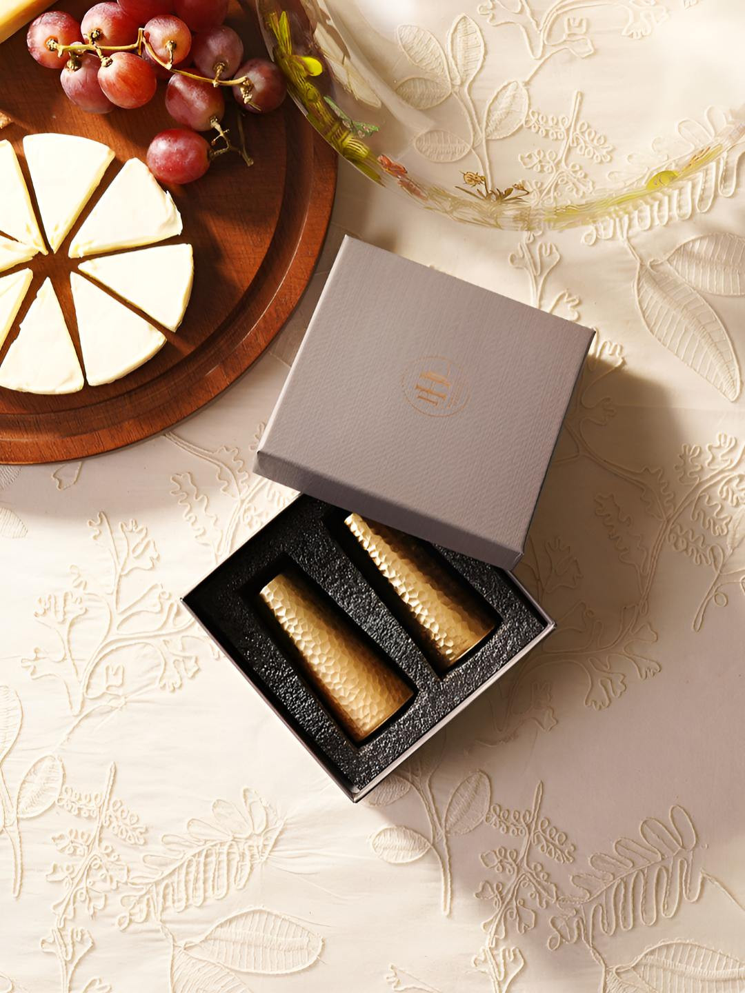 Pure Home and Living Gold-Toned 2 Pieces Steel Salt & Pepper Shaker Cutlery Set