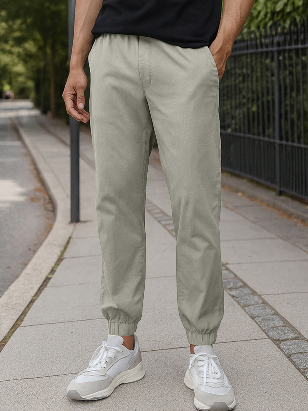 Bewakoof Men Pure Cotton Joggers