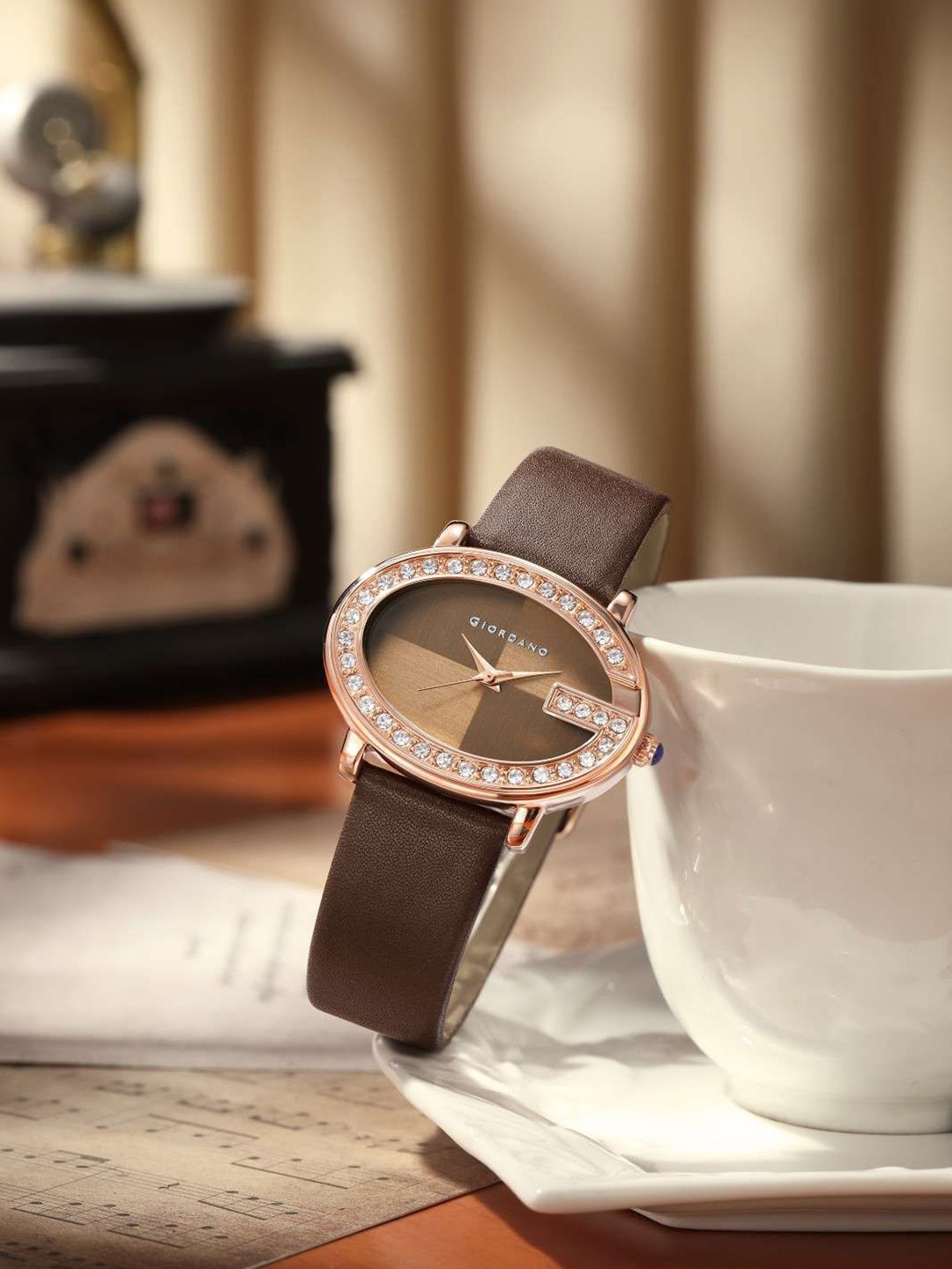 GIORDANO Women Embellished Dial & Leather Straps Watch GZ-60105-03