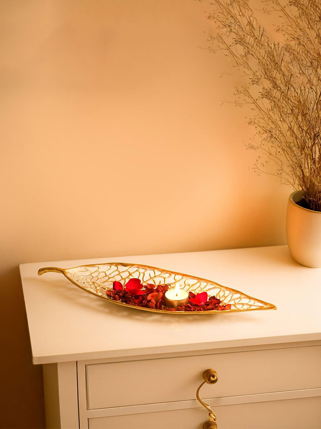 MARKET99 VON CASA Yellow Leaf-Accent Light Decorative Bowl