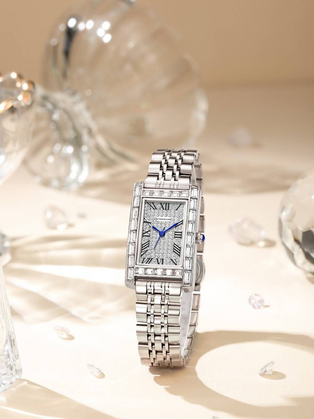 GIORDANO Women Embellished with Crystal Bezel Roman Indiced Analogue Watch GZ-60119-11