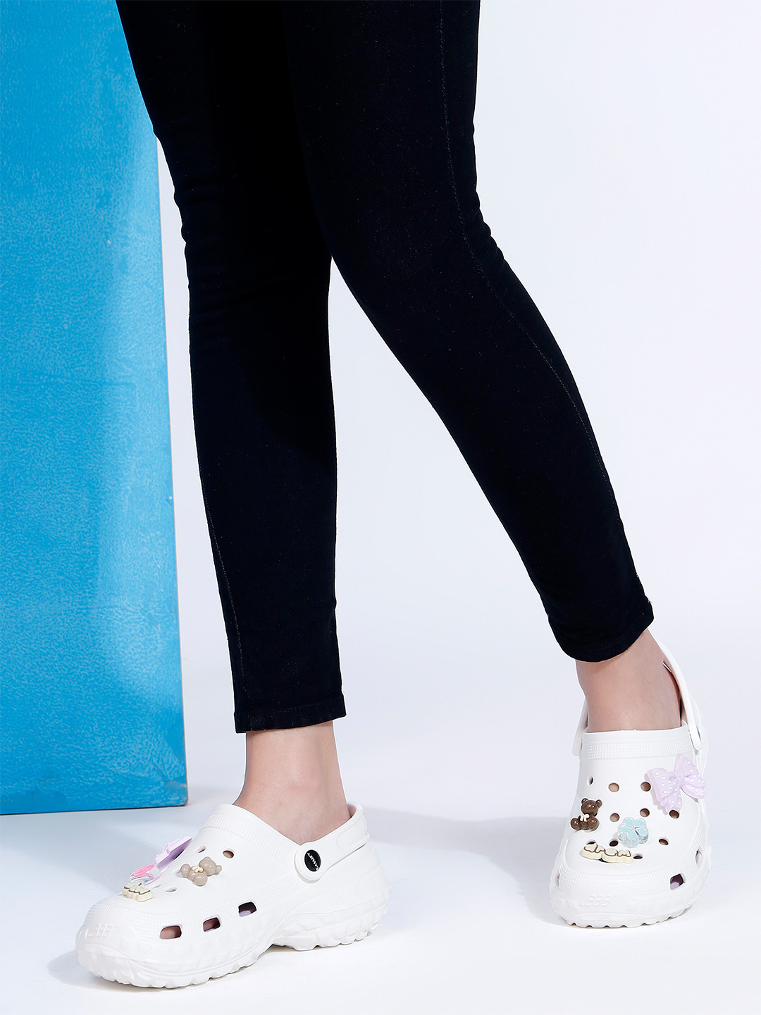 CASSIEY Women Classic Croslite Clogs With Bows