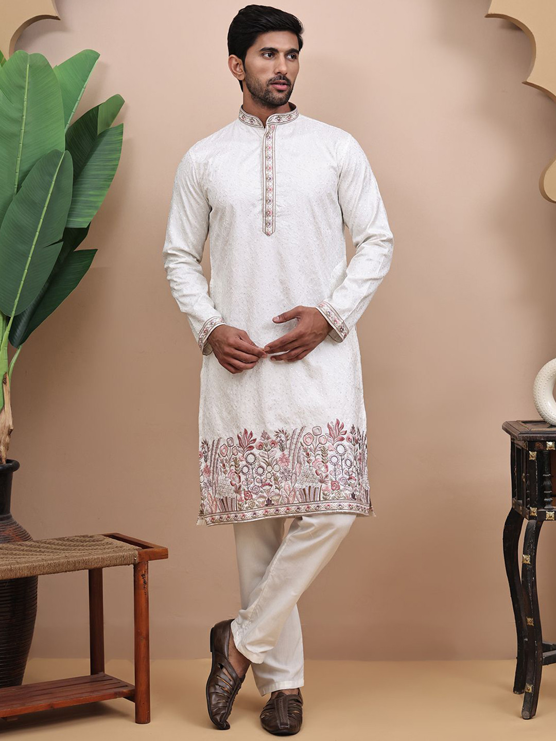 RANGKALP Men Cream Ethnic Motifs Embroidered Festive Straight Kurta