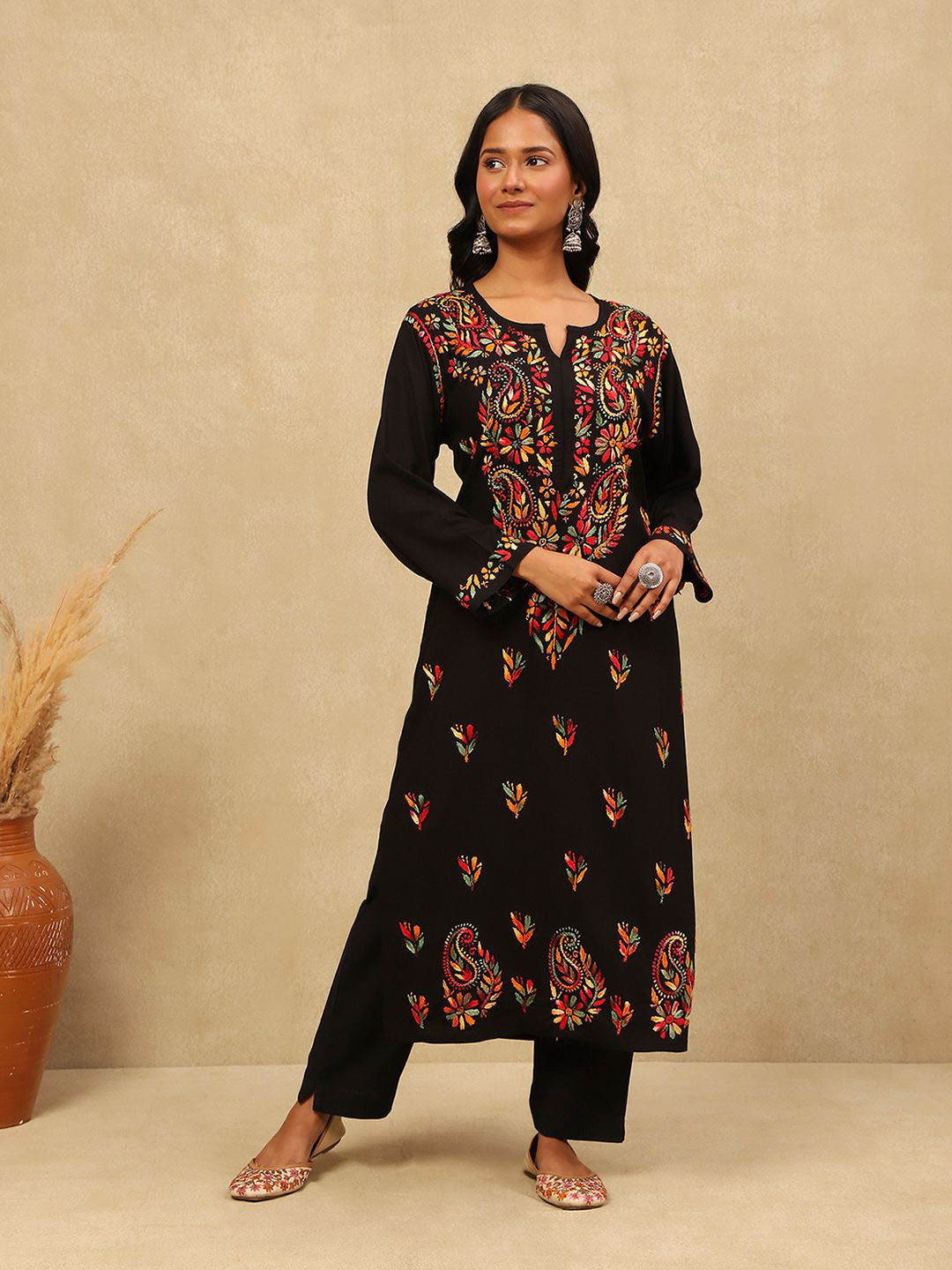 House of Chikankari Rayon Chikankari Solid Women Long Kurta