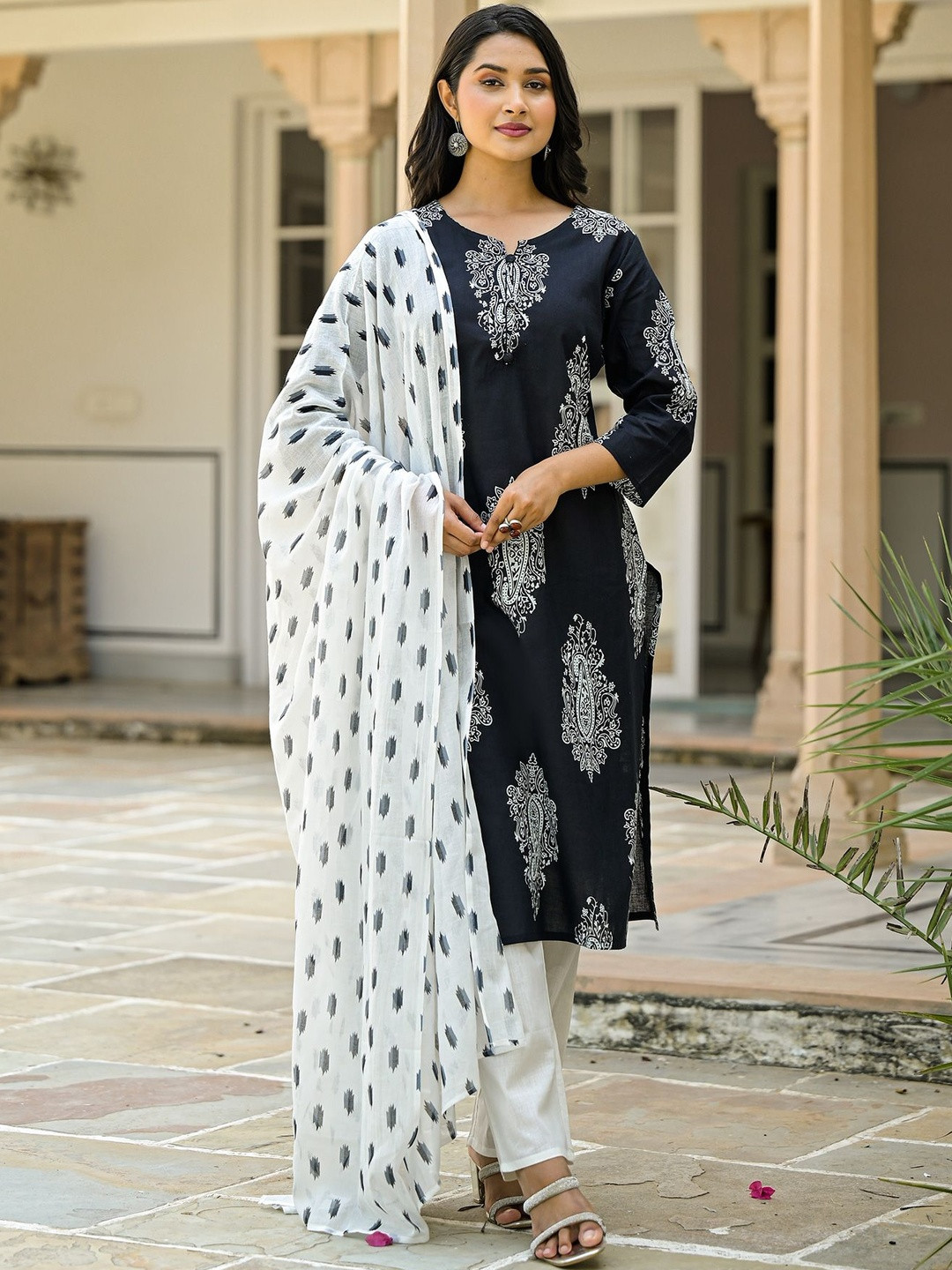 SHIFORY Women Ethnic Motifs Printed Round Neck Pure Cotton Kurta with Trousers & Dupatta