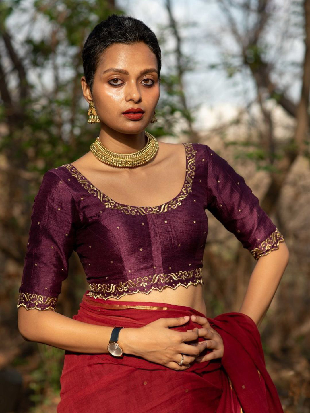 Suta Women U Neck Embroidered Saree Blouse