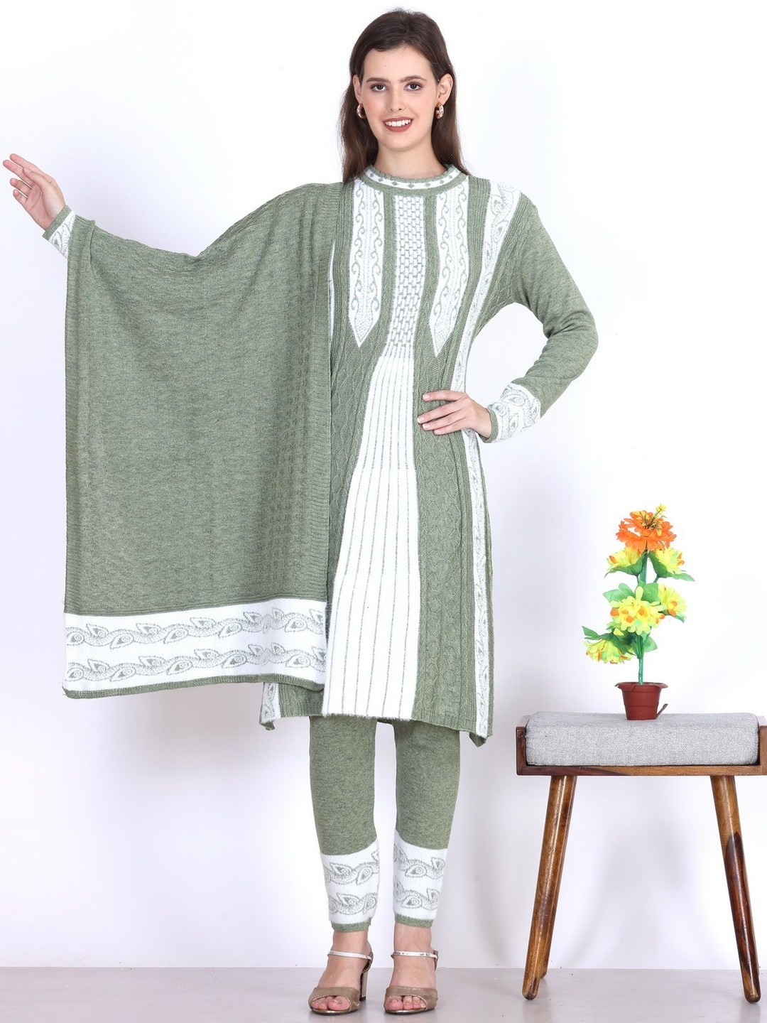 FIRST SLEEP Woven Design Round Neck Straight Kurta With Leggings & Dupatta