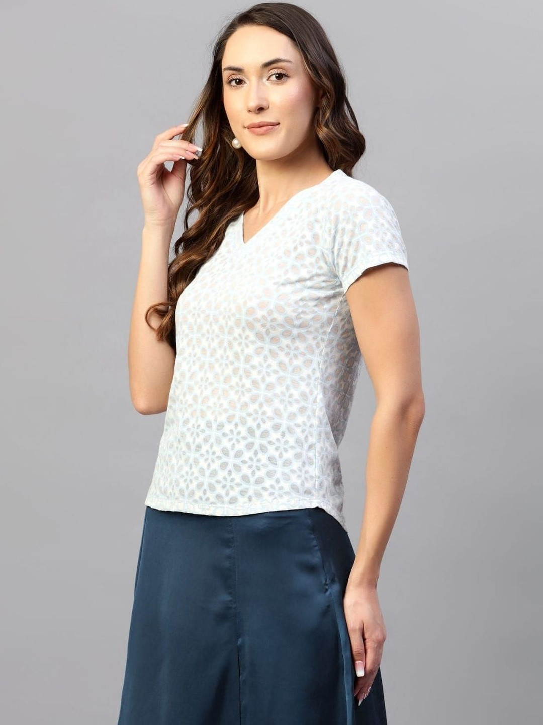 MM-21 Fashion Women Floral Self Design V-Neck Top